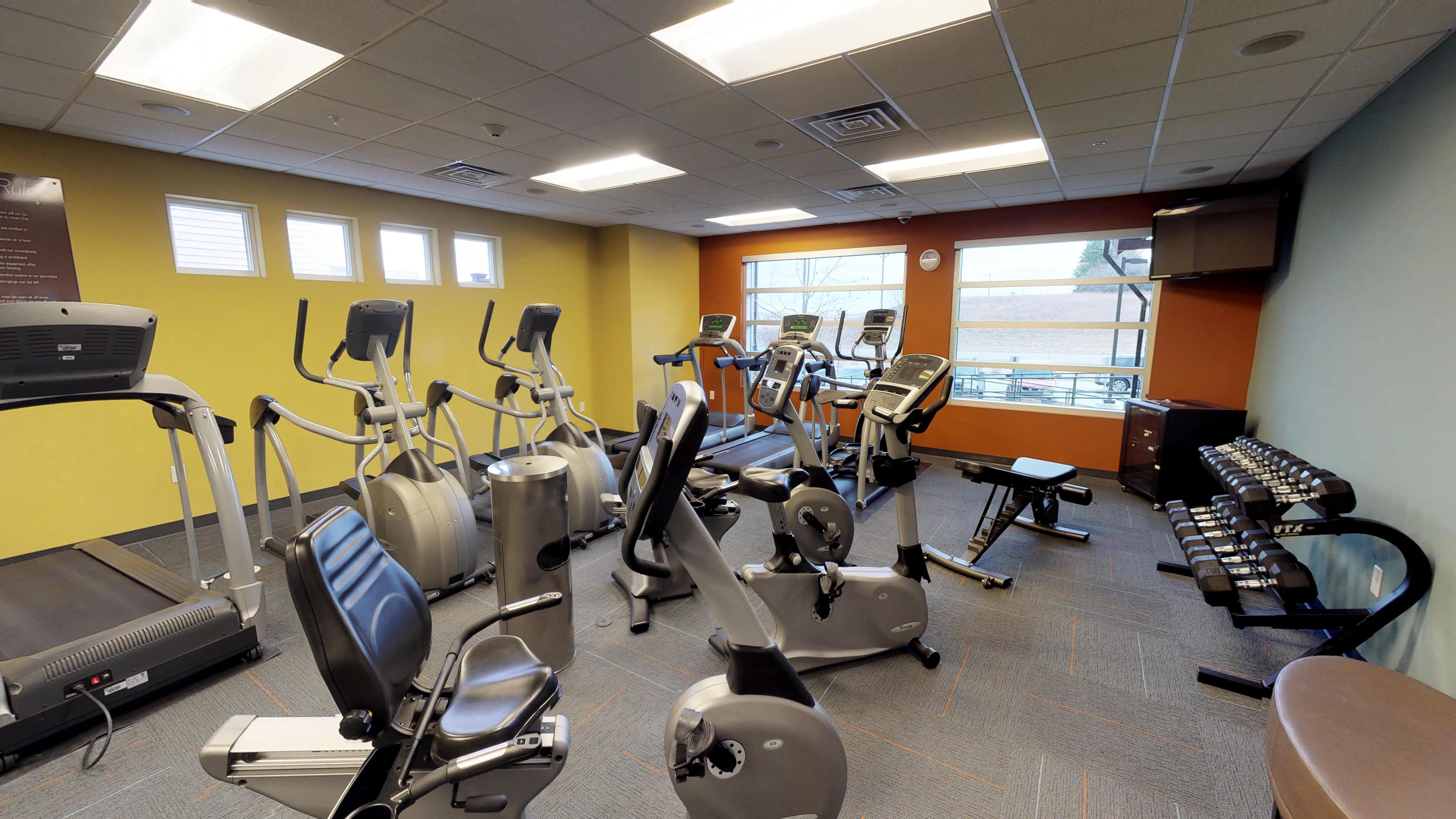 On-site 24 hour fitness center at River Ridge Apartment Home. A variety of cardio equipment and machines are available for use.